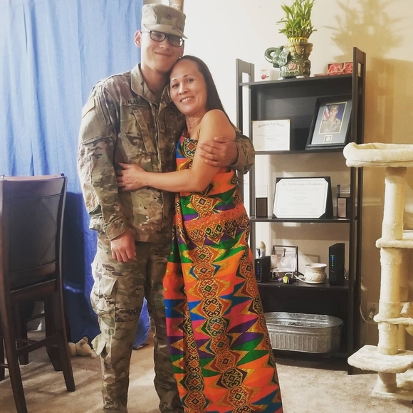 Meet your Posher, Mercy - Picture 6 of 10